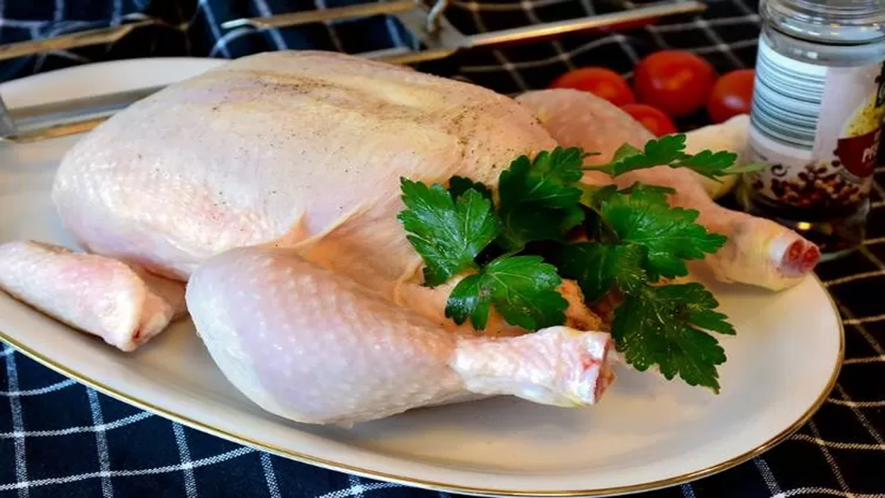 Apakah Konsumsi Ayam Setiap Hari Aman? Simak Pertimbangannya