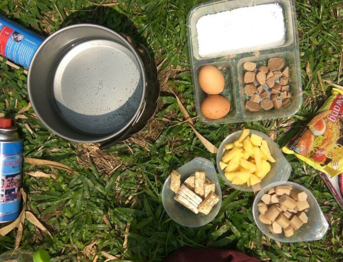 Tips Makan Sehat Saat Traveling: Ringkas yang Tetap Nikmat dan Praktis